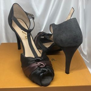 Women Charcoal Grey/mauve suede shoes